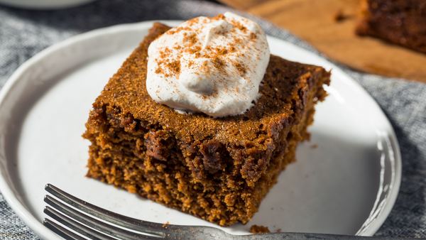 OLIVE OIL AND GINGERBREAD CAKE